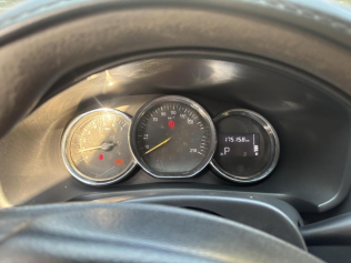Renault Logan 2017 Red Automatic Used for Sale in Cairo
