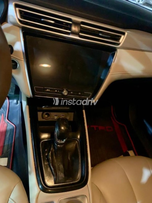 ام جى 5 2022 أسود أوتوماتيك مستعملة للبيع في 6 أكتوبر - 6
