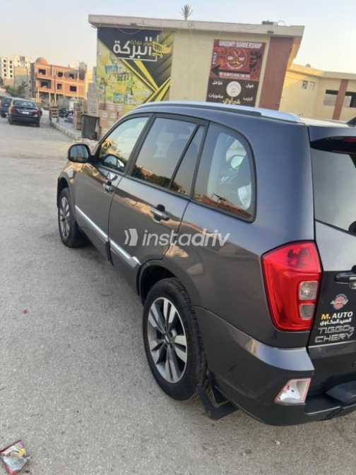 Chery Tiggo 3 2022 Dark Gray Automatic Used for Sale in El Katameya - 4