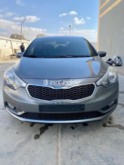 Kia K3 2015 Dark Gray Automatic Used for Sale in Beni Suef - 2
