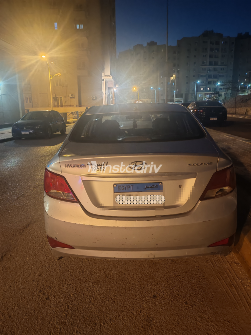 Hyundai Solaris 2016 Silver Automatic Used for Sale in Greater Cairo ( Cairo + Giza) - 2