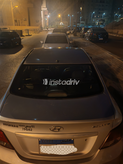 Hyundai Solaris 2016 Silver Automatic Used for Sale in Greater Cairo ( Cairo + Giza) - 9