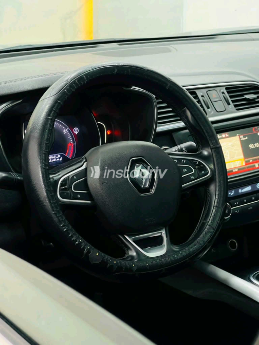 Renault Kadjar 2019 Gray Automatic Used for Sale in Greater Cairo ( Cairo + Giza) - 3