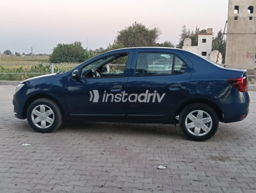 Renault Logan 2019 Dark Blue Automatic Used for Sale in Warraq - 6
