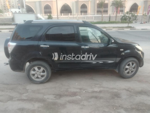 Daihatsu Grand terios 2010 Black Automatic Used for Sale in Cairo - 7