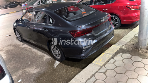 Kia Grand Cerato 2019 Gray Automatic Used for Sale in Greater Cairo ( Cairo + Giza) - 5