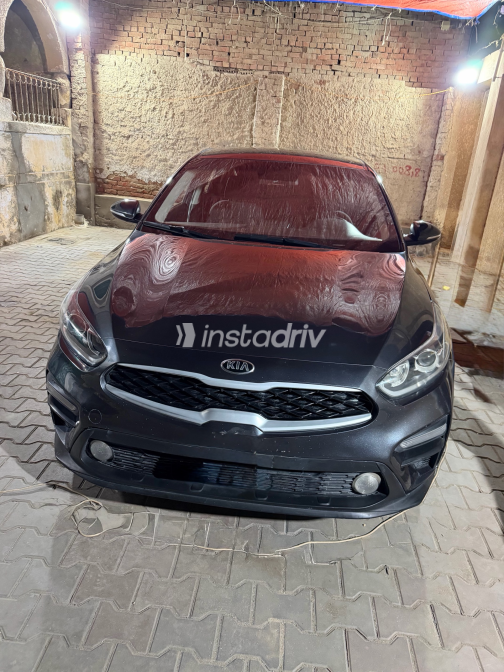 Kia Grand Cerato 2019 Gray Automatic Used for Sale in Greater Cairo ( Cairo + Giza) - 6