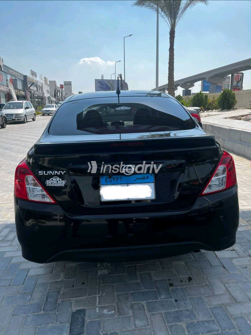 Nissan Sunny 2024 Black Automatic Used for Sale in Greater Cairo ( Cairo + Giza) - 7