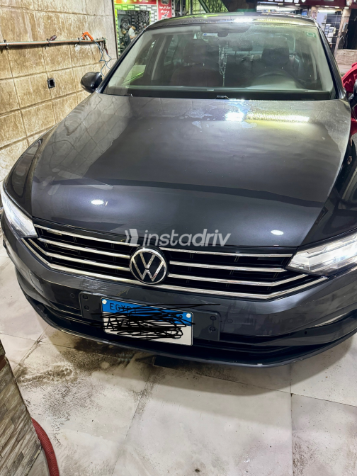 Volkswagen Passat 2021 Gray Automatic Used for Sale in Greater Cairo ( Cairo + Giza) - 3