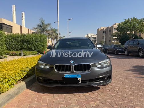 BMW 318 2017 Dark Gray Automatic Used for Sale in Greater Cairo ( Cairo + Giza) - 1