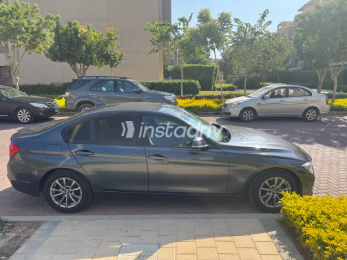 BMW 318 2017 Dark Gray Automatic Used for Sale in Greater Cairo ( Cairo + Giza) - 4