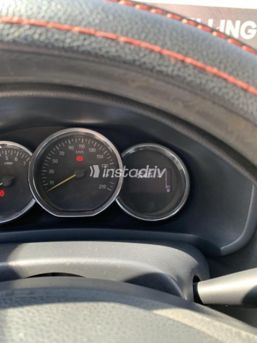 Renault Logan 2017 White Automatic Used for Sale in Greater Cairo ( Cairo + Giza) - 2