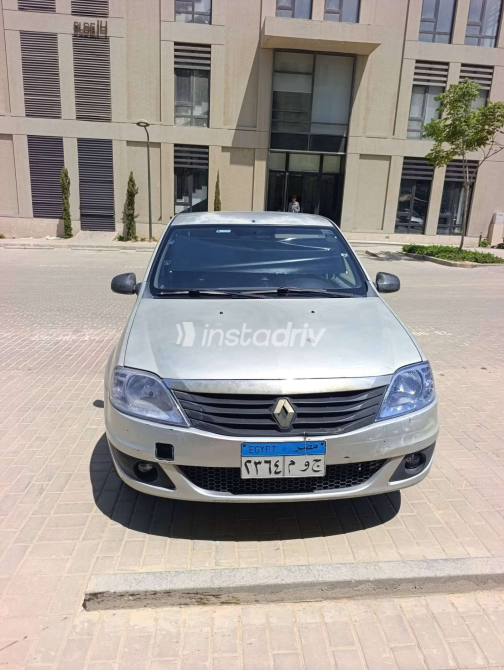 Renault Logan 2009 Gray Manual Used for Sale in Greater Cairo ( Cairo + Giza) - 3