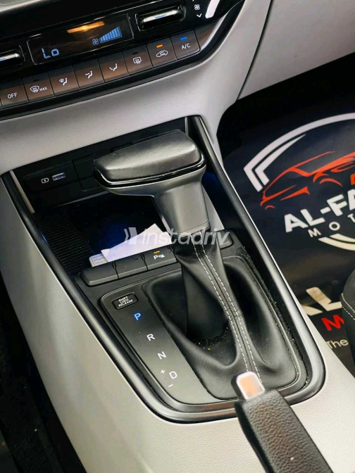 هيونداي I20 2022 أزرق أوتوماتيك مستعملة للبيع في القاهرة الكبرى ( القاهرة - الجيزة) - 5