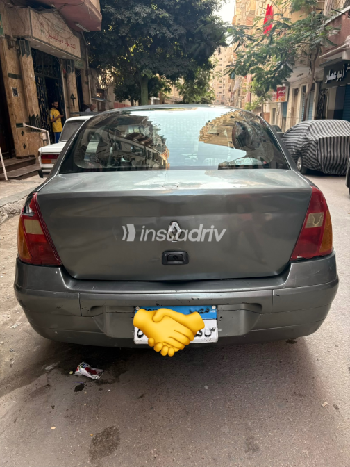 Renault Clio 2002 Gray Manual Used for Sale in Greater Cairo ( Cairo + Giza) - 9