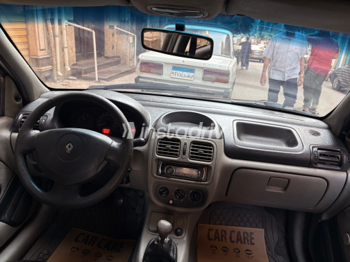 Renault Clio 2002 Gray Manual Used for Sale in Greater Cairo ( Cairo + Giza) - 10
