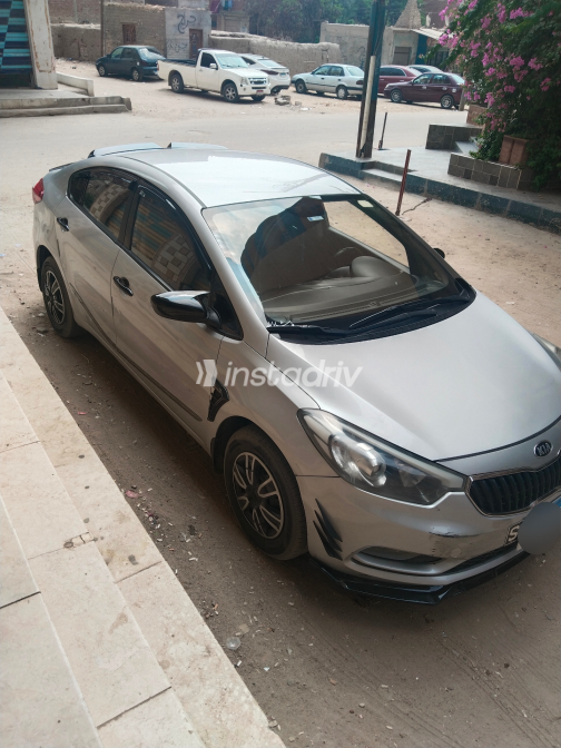 Kia Cerato 2015 Gray Automatic Used for Sale in Greater Cairo ( Cairo + Giza) - 1