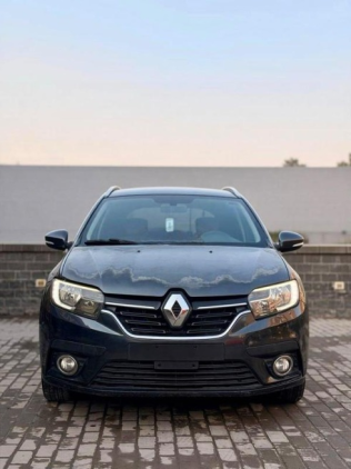 Renault Sandero 2017 Gray Automatic Used for Sale in Nasr city