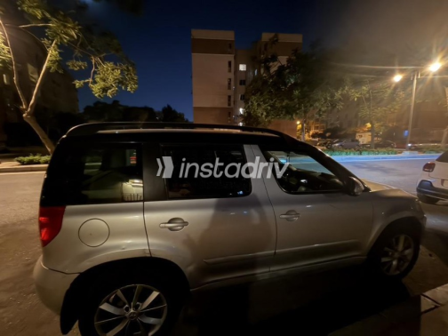 Skoda Yeti 2016 Silver Automatic Used for Sale in Cairo - 6