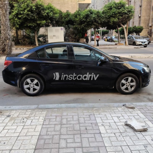 Chevrolet Cruze 2010 Black Automatic Used for Sale in Alexandria - 3