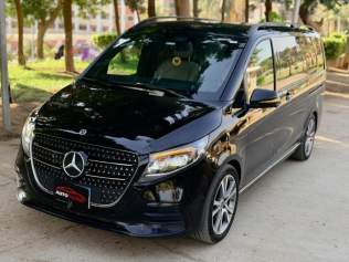 Mercedes Viano 2025 Black Automatic Used for Sale in Cairo