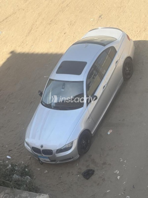 BMW 320 2009 Silver Automatic Used for Sale in Mansoura - 3