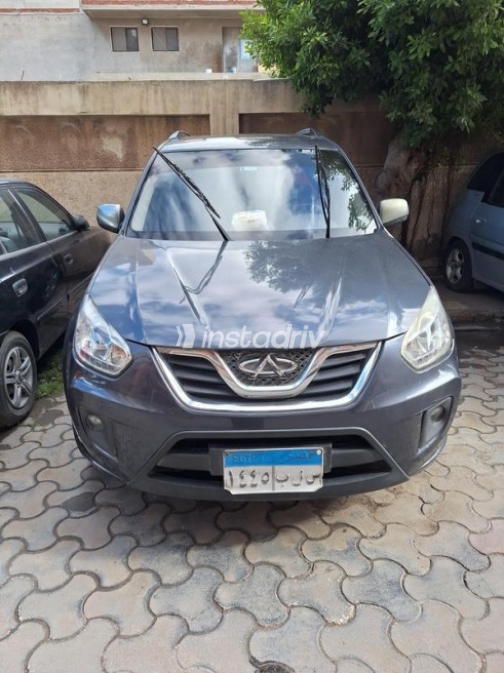 Chery Tiggo 3 2019 Dark Gray Automatic Used for Sale in Alexandria - 3