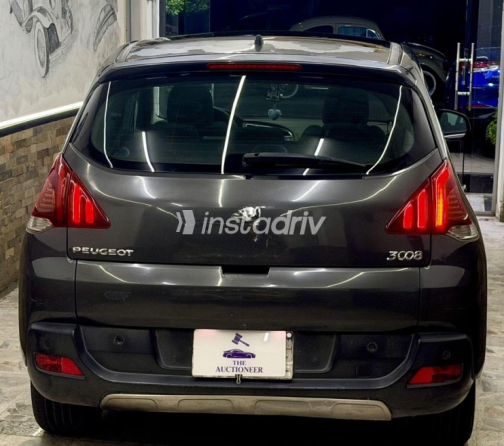 Peugeot 3008 2017 Gray Automatic Used for Sale in Cairo - 6