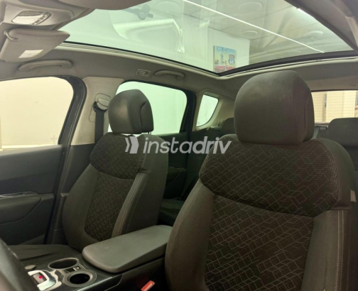 Peugeot 3008 2017 Gray Automatic Used for Sale in Cairo - 8