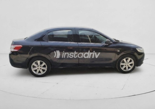 Peugeot 301 2016 Black Automatic Used for Sale in Maadi - 6
