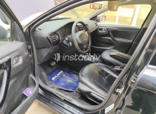 Peugeot 301 2016 Black Automatic Used for Sale in Maadi - 10