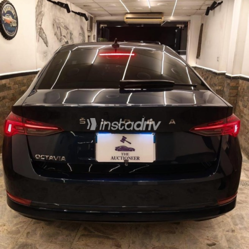 Skoda Octavia 2022 Dark Blue Automatic Used for Sale in Cairo - 6
