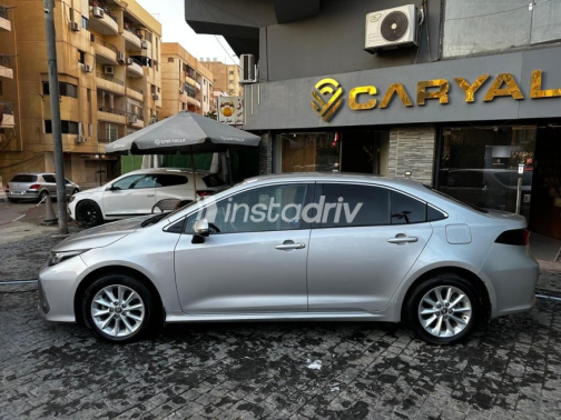 Toyota Corolla 2021 Silver Automatic Used for Sale in Nasr city - 6
