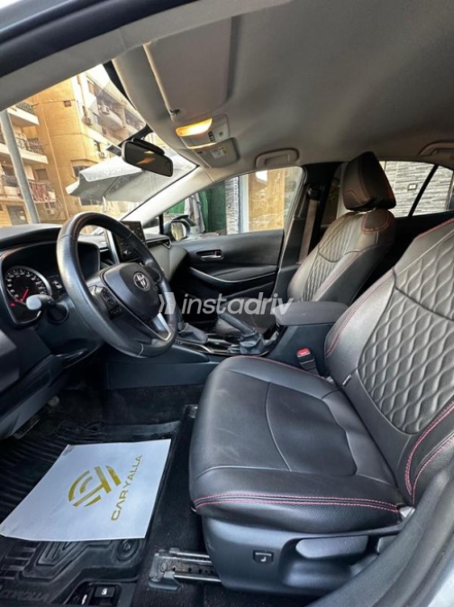 Toyota Corolla 2021 Silver Automatic Used for Sale in Nasr city - 7