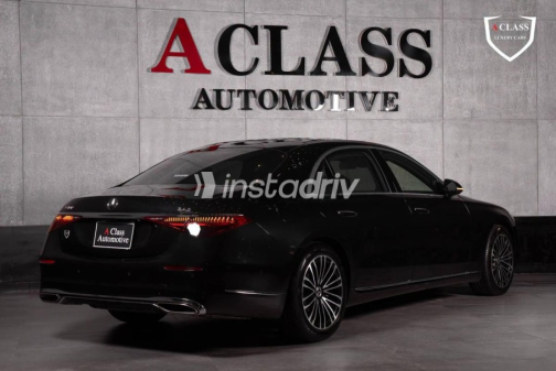 مرسيدس S 450 2022 أسود أوتوماتيك مستعملة للبيع في مدينة الشيخ زايد - 2