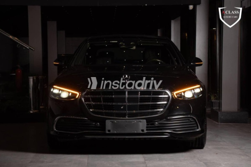 مرسيدس S 450 2022 أسود أوتوماتيك مستعملة للبيع في مدينة الشيخ زايد - 3