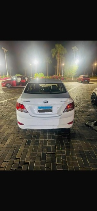 Hyundai Accent RB 2012 White Automatic Used for Sale in Suez 