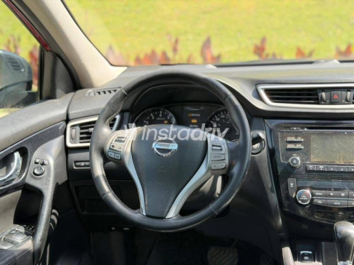 Nissan Qashqai 2016 Red Automatic Used for Sale in Nasr city - 5