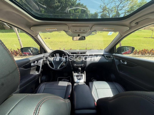 Nissan Qashqai 2016 Red Automatic Used for Sale in Nasr city - 6