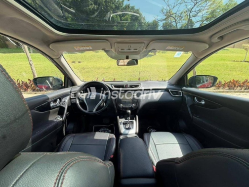 Nissan Qashqai 2016 Red Automatic Used for Sale in Nasr city - 8
