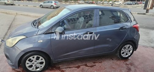 Hyundai Grand i10 2016 White Automatic Used for Sale in Greater Cairo ( Cairo + Giza) - 8