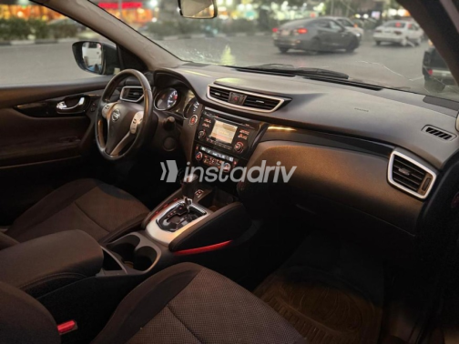Nissan Qashqai 2017 Brown Automatic Used for Sale in Nasr city - 7