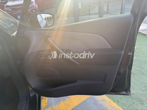 Citroën C4 Grand Picasso 2019 Black Automatic Used for Sale in Cairo - 6