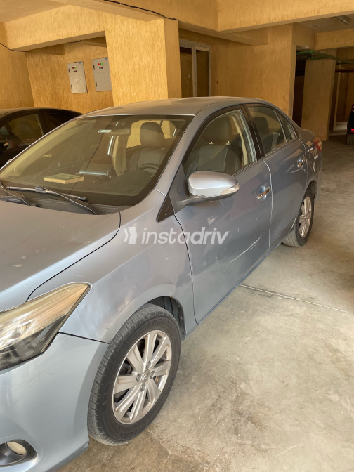 Toyota Yaris 2014 White Automatic Used for Sale in Greater Cairo ( Cairo + Giza) - 2