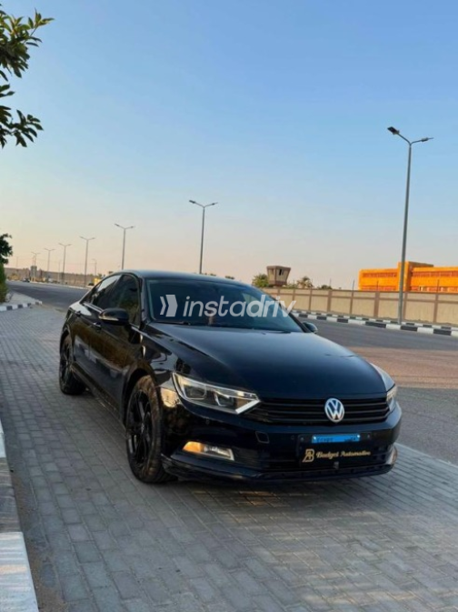 Volkswagen Passat 2018 White Automatic Used for Sale in Greater Cairo ( Cairo + Giza) - 1