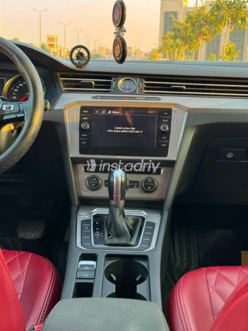 Volkswagen Passat 2018 White Automatic Used for Sale in Greater Cairo ( Cairo + Giza) - 3