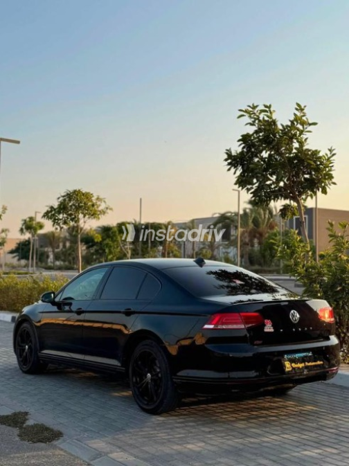 Volkswagen Passat 2018 White Automatic Used for Sale in Greater Cairo ( Cairo + Giza) - 7