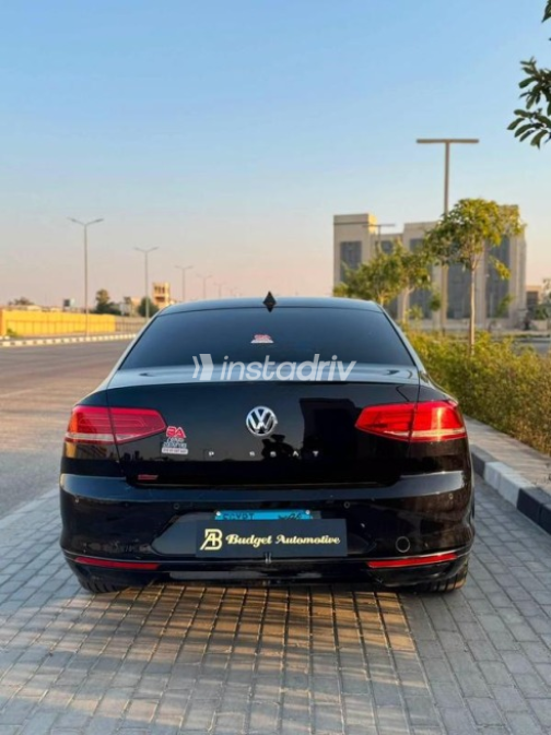 Volkswagen Passat 2018 White Automatic Used for Sale in Greater Cairo ( Cairo + Giza) - 9