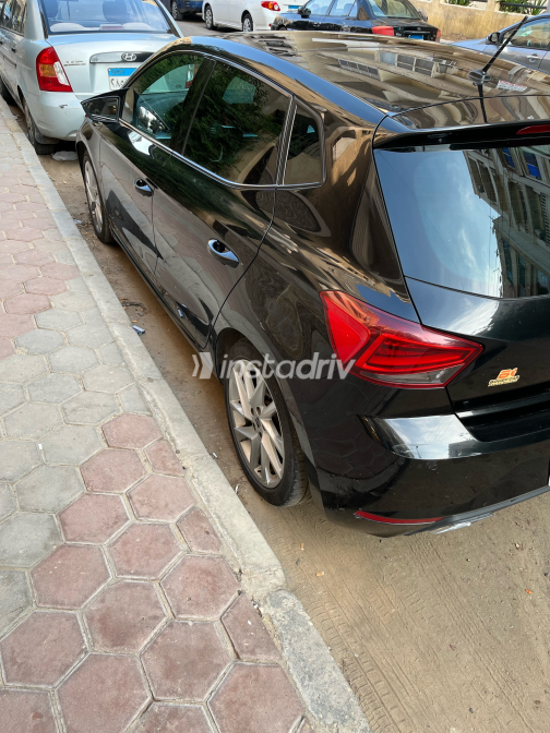 Seat Ibiza 2022 Black Automatic Used for Sale in Greater Cairo ( Cairo + Giza) - 2