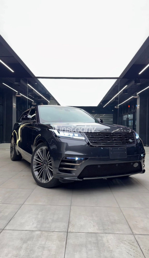 Land Rover Velar 2024 Gray Automatic Used for Sale in Greater Cairo ( Cairo + Giza) - 4